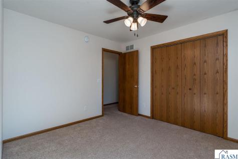 2100 Peregrine Lane North Mankato MN 56003