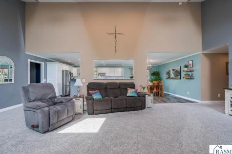 18500 510th Avenue Lake Crystal MN 56055