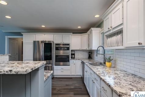 18500 510th Avenue Lake Crystal MN 56055