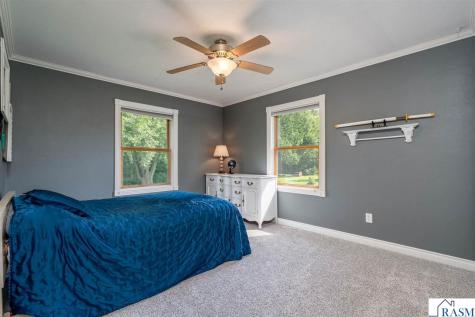 18500 510th Avenue Lake Crystal MN 56055