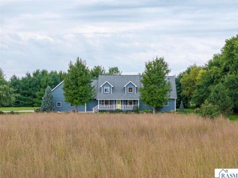 18500 510th Avenue Lake Crystal MN 56055