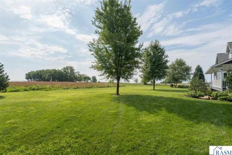 18500 510th Avenue Lake Crystal MN 56055