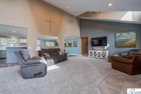 18500 510th Avenue Lake Crystal MN 56055