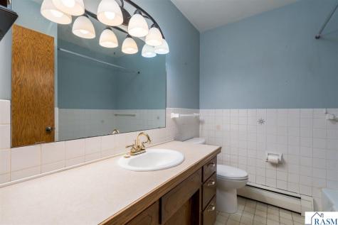 308 Viking Drive Mankato MN 56001