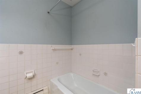 308 Viking Drive Mankato MN 56001
