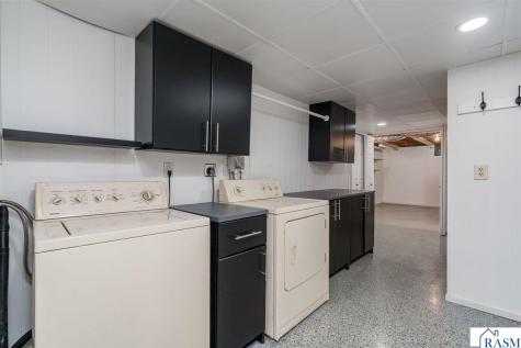308 Viking Drive Mankato MN 56001