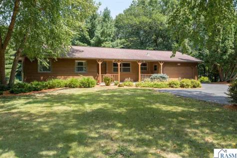 308 Viking Drive Mankato MN 56001