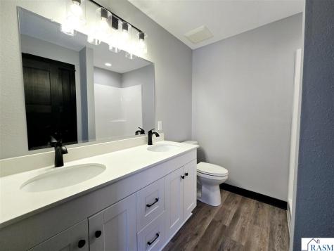 119 SE 6th Street Geneva MN 56035-0000