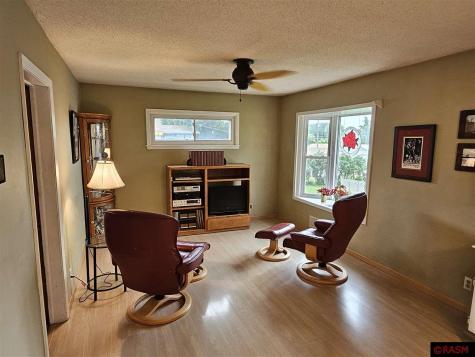 1121 S Minnesota Street New Ulm MN 56073