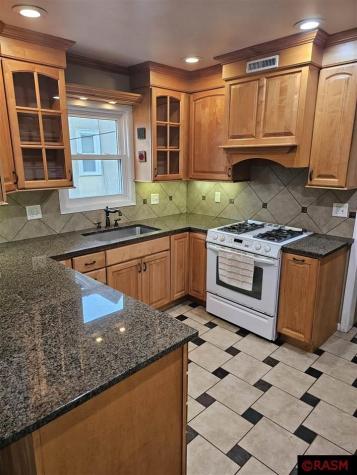 1121 S Minnesota Street New Ulm MN 56073