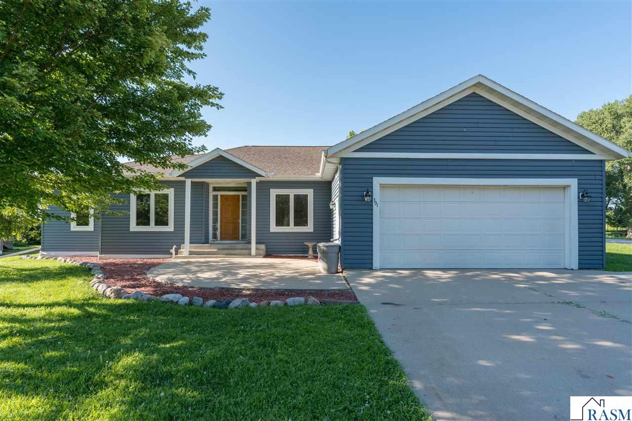 301 NW 7th Street New Richland MN 56072