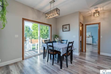 301 NW 7th Street New Richland MN 56072