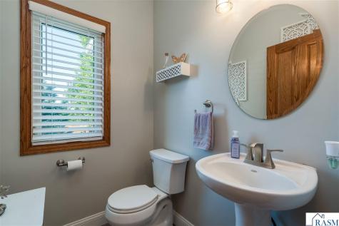 301 NW 7th Street New Richland MN 56072
