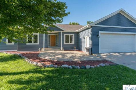 301 NW 7th Street New Richland MN 56072