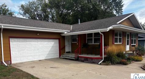 1029 Willow Drive St. Peter MN 56082