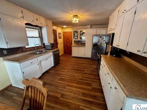 1029 Willow Drive St. Peter MN 56082