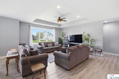 820 Fieldcrest Drive Mankato MN 56001