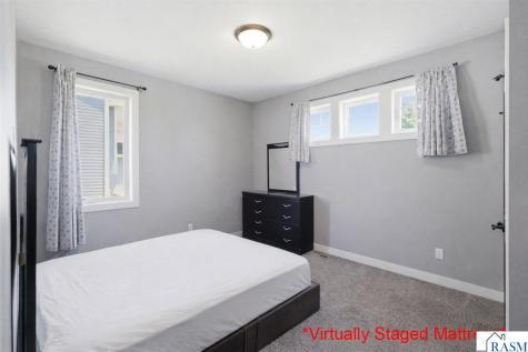 820 Fieldcrest Drive Mankato MN 56001