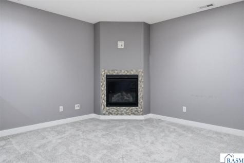 820 Fieldcrest Drive Mankato MN 56001