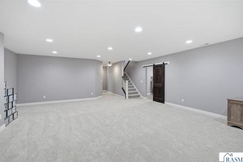 820 Fieldcrest Drive Mankato MN 56001