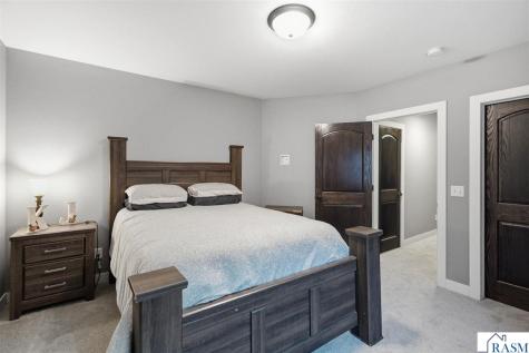 820 Fieldcrest Drive Mankato MN 56001