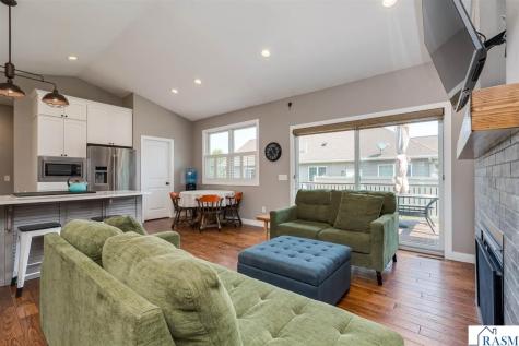 2232 Coventry Lane North Mankato MN 56003