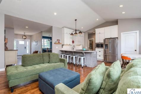2232 Coventry Lane North Mankato MN 56003