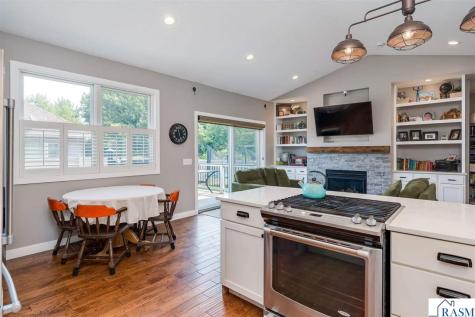 2232 Coventry Lane North Mankato MN 56003