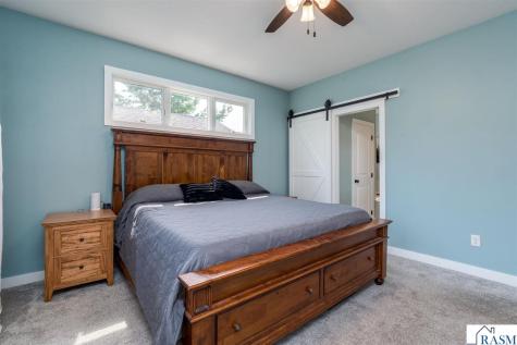 2232 Coventry Lane North Mankato MN 56003