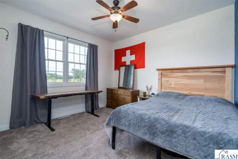 2232 Coventry Lane North Mankato MN 56003
