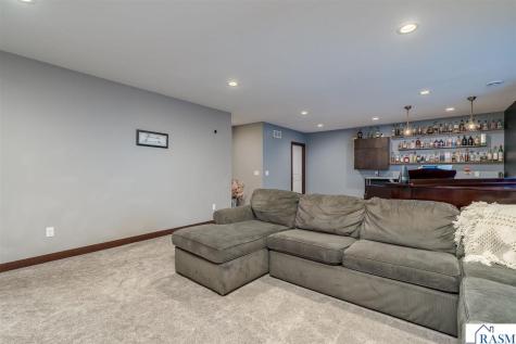 2232 Coventry Lane North Mankato MN 56003