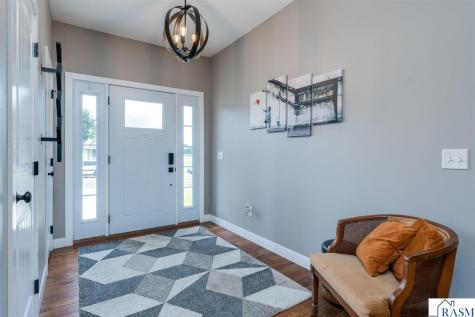 2232 Coventry Lane North Mankato MN 56003