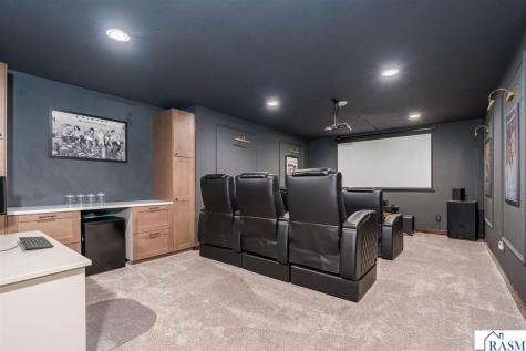 2232 Coventry Lane North Mankato MN 56003