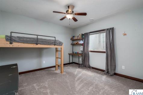 2232 Coventry Lane North Mankato MN 56003