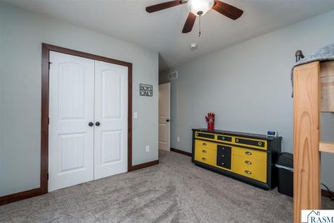 2232 Coventry Lane North Mankato MN 56003