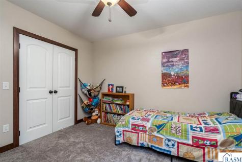 2232 Coventry Lane North Mankato MN 56003