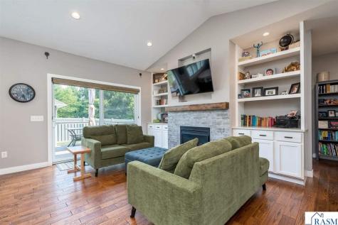 2232 Coventry Lane North Mankato MN 56003
