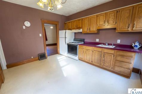 422 Van Brunt Street Mankato MN 56001