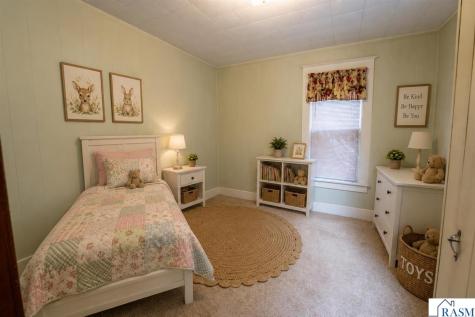 422 Van Brunt Street Mankato MN 56001