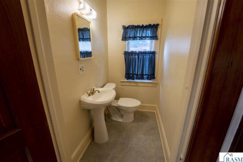 422 Van Brunt Street Mankato MN 56001