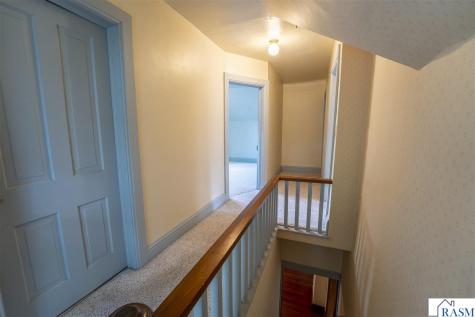 422 Van Brunt Street Mankato MN 56001