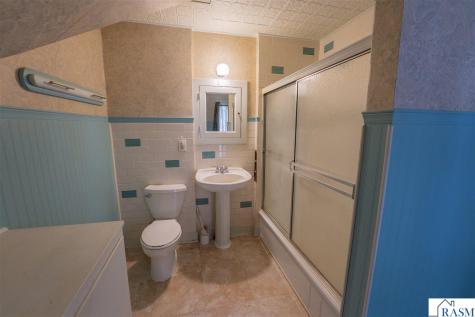 422 Van Brunt Street Mankato MN 56001