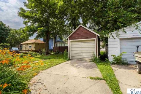 422 Van Brunt Street Mankato MN 56001