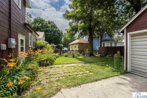 422 Van Brunt Street Mankato MN 56001