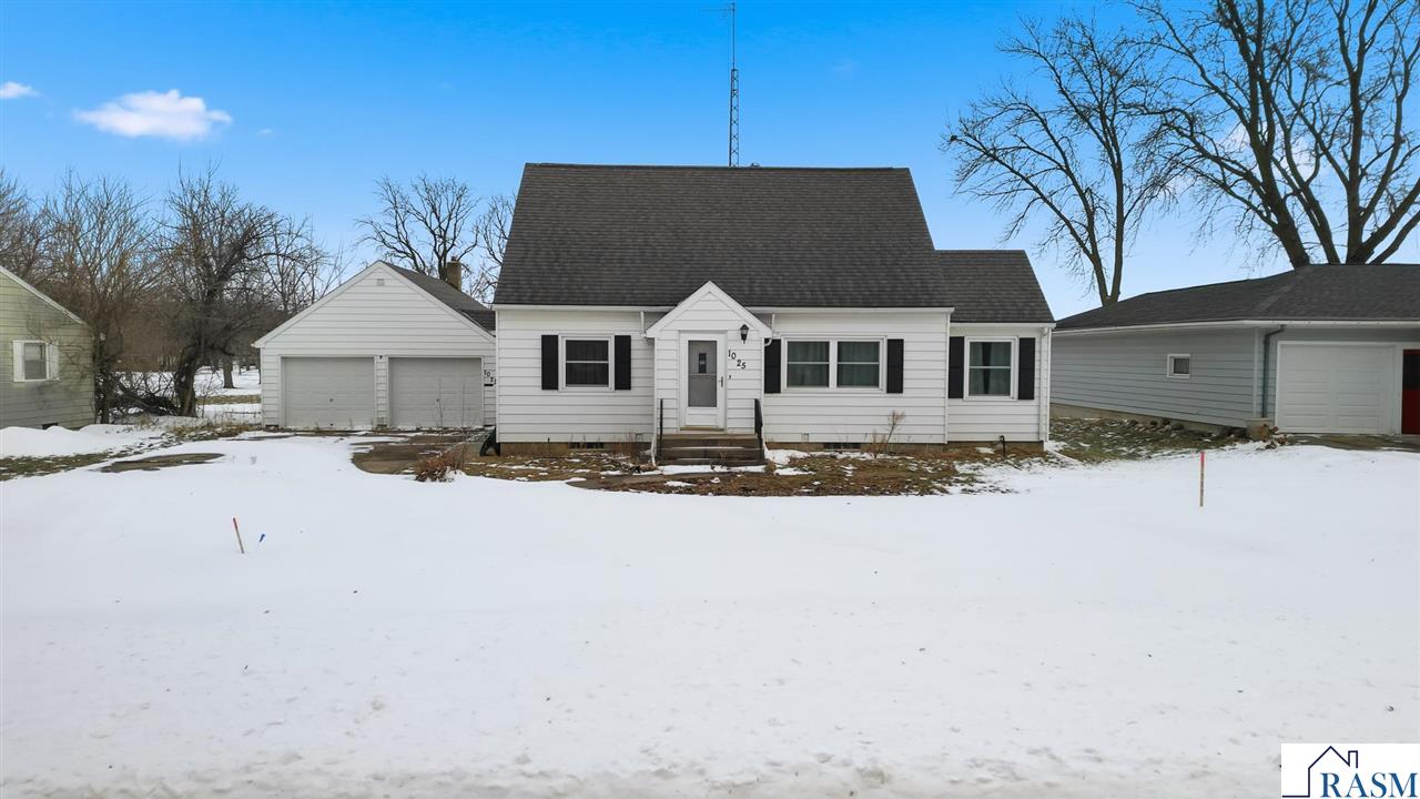 1025 S Seventh Street St. James MN 56081