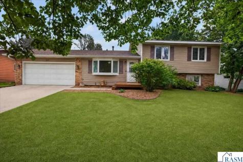 2575 Lamada Place Owatonna MN 55060