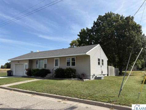 105 6th Street Cleveland MN 56017
