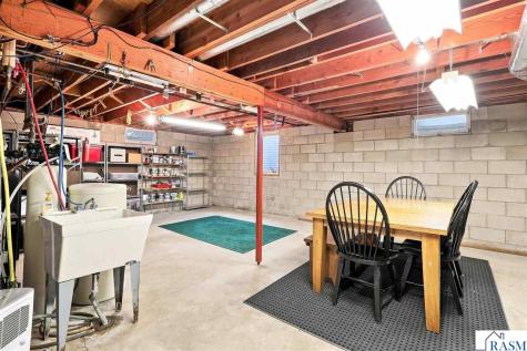 1828 NW 16th Street Faribault MN 55021