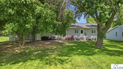 122 E Martin Street Lewisville MN 56060