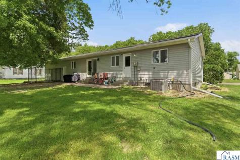 122 E Martin Street Lewisville MN 56060